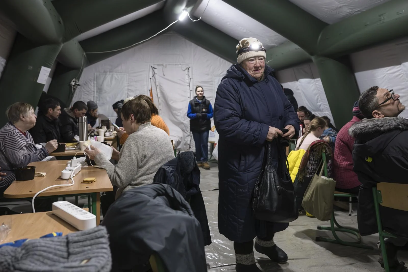 Un ataque ruso deja a 5.600 hogares en Kiev sin agua ni calefacción a 14 grados bajo cero