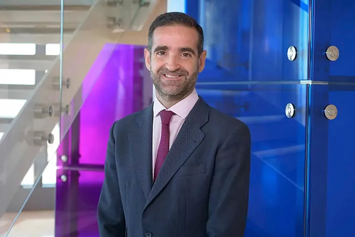 Abanca refuerza su comité con el fichaje de Juan de Dios Lechuga