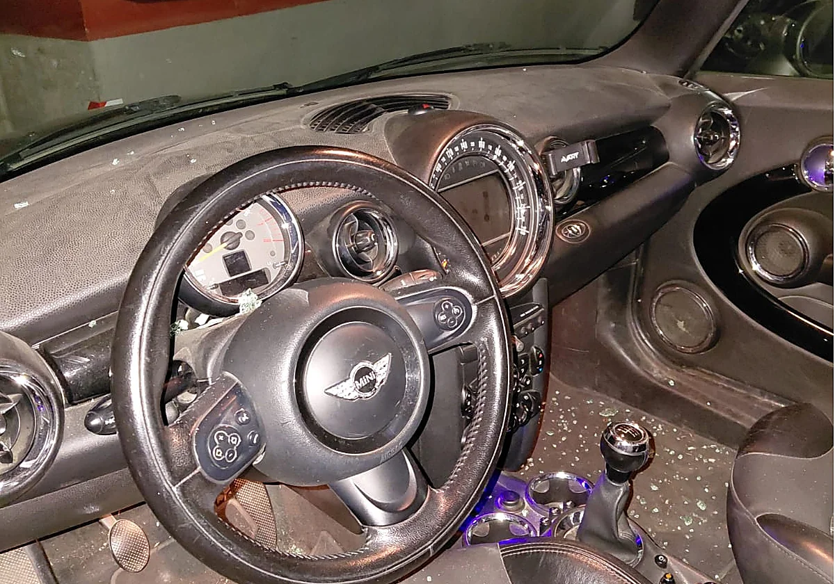 Consejos de la Policía ante el aumento de robos en coches en busca de balizas V-16