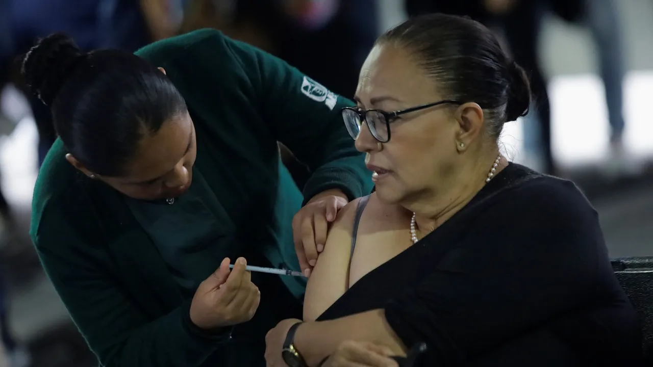 México en riesgo de perder su estatus de país libre de sarampión; tiene dos meses para contener el brote