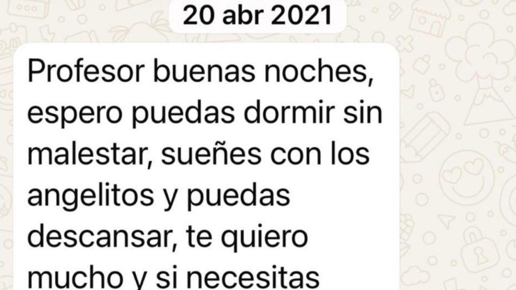 Julio Iglesias publica mensajes de 'WhatsApp' enviados por sus exempleadas para demostrar la "falsedad" de la denuncia