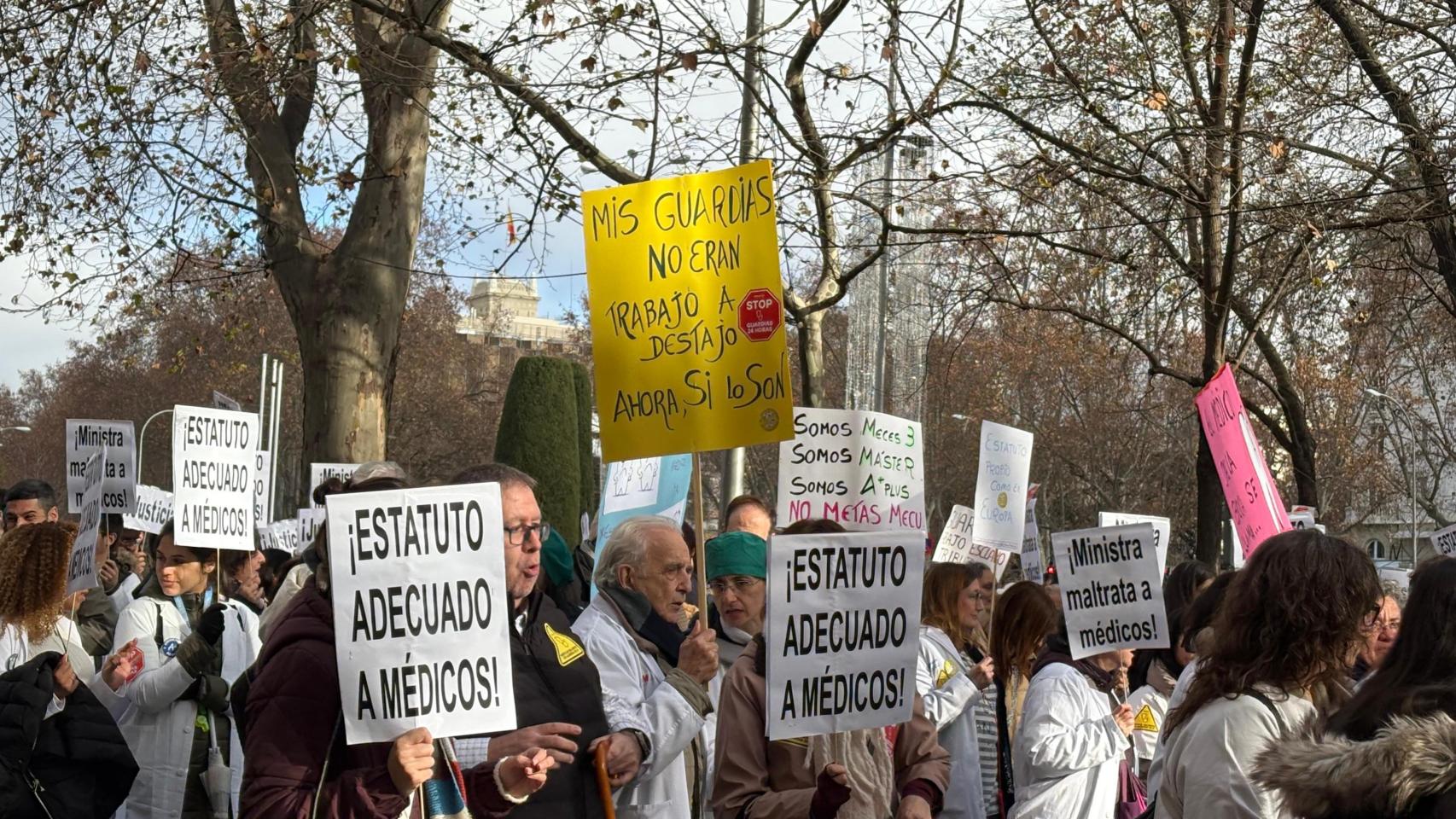 Los sindicatos médicos convocan una huelga indefinida a partir del 16 de febrero contra el Estatuto Marco