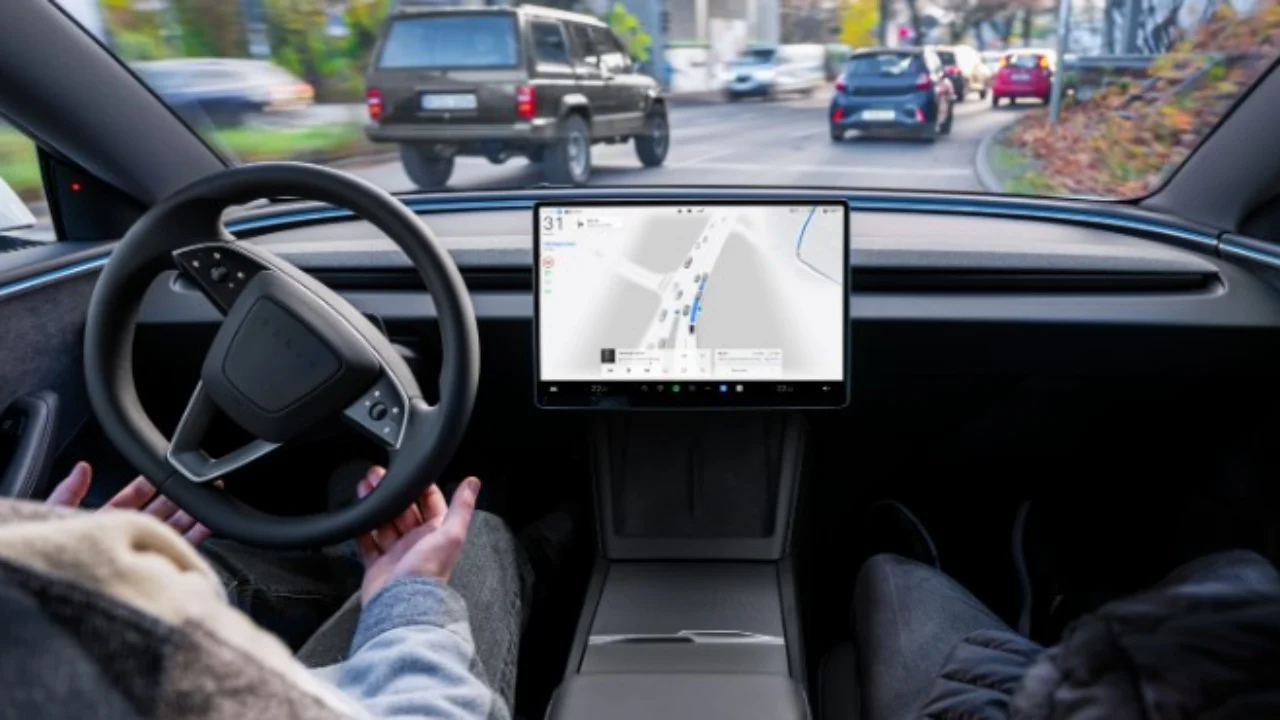 Tesla activa por fin el FSD en España y estas serán las primeras ciudades en ponerlo a prueba