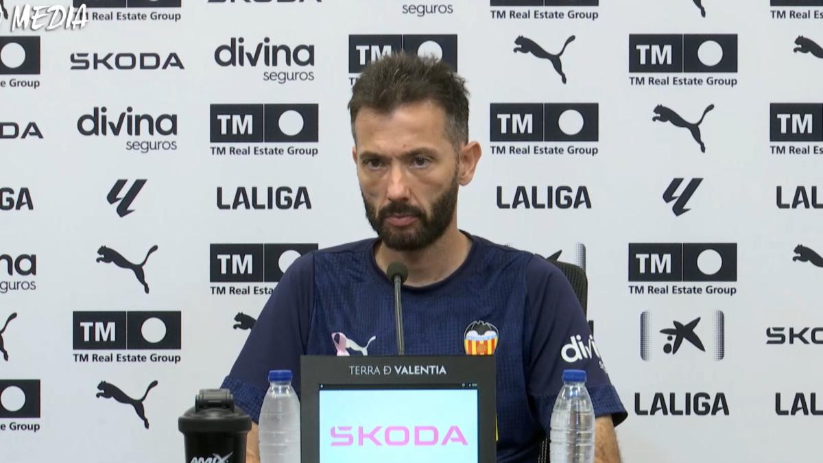 Corberán y su papel en los fichajes: "Es imposible que un entrenador pueda ser también mánager"