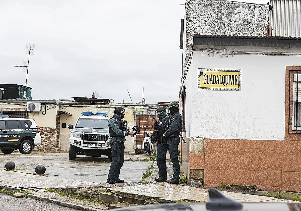 Un entrenador de fútbol, investigado por presuntos delitos de pornografía infantil y acoso sexual en Badajoz