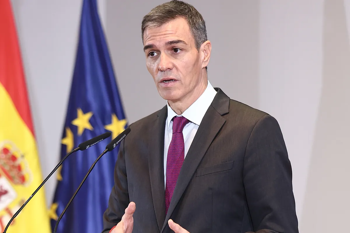 El prófugo Puigdemont desdeña el acto de contrición de Sánchez