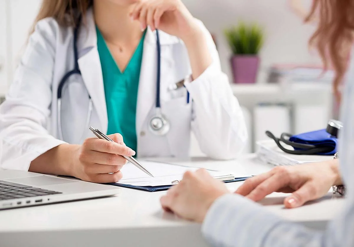 La patronal plantea dejar de pagar las cotizaciones durante las bajas si no hay medidas contra el absentismo