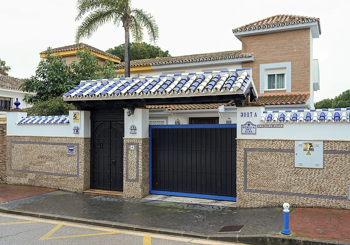 Marbella pide que se investigue a la empresa dueña de la casa de lujo donde vive Carlos Fernández
