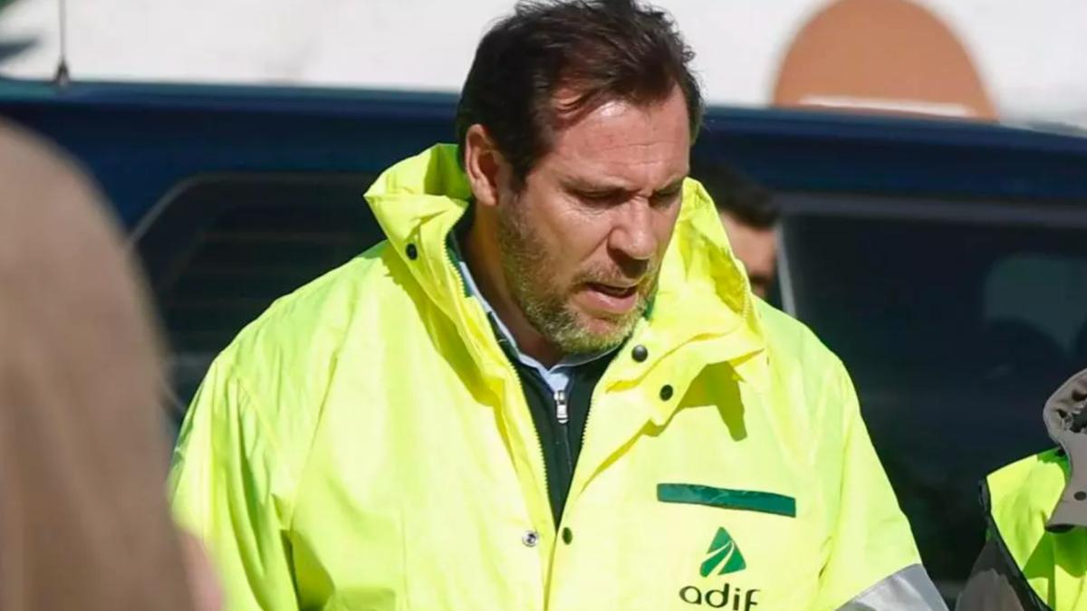 Puente publica fotos del Iryo accidentado para "desmentir" a quienes dicen que no hubo choque