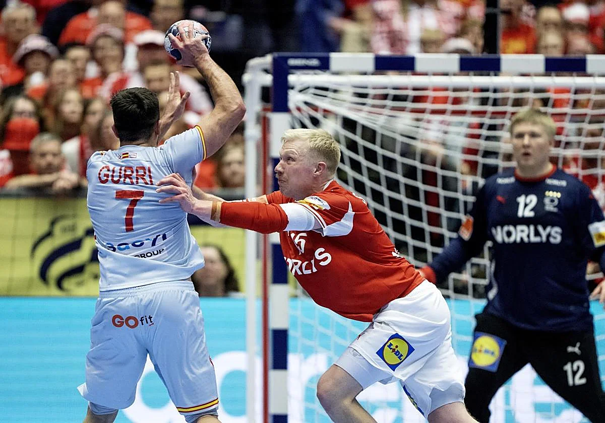 España no puede con Dinamarca y se queda sin opciones de medalla