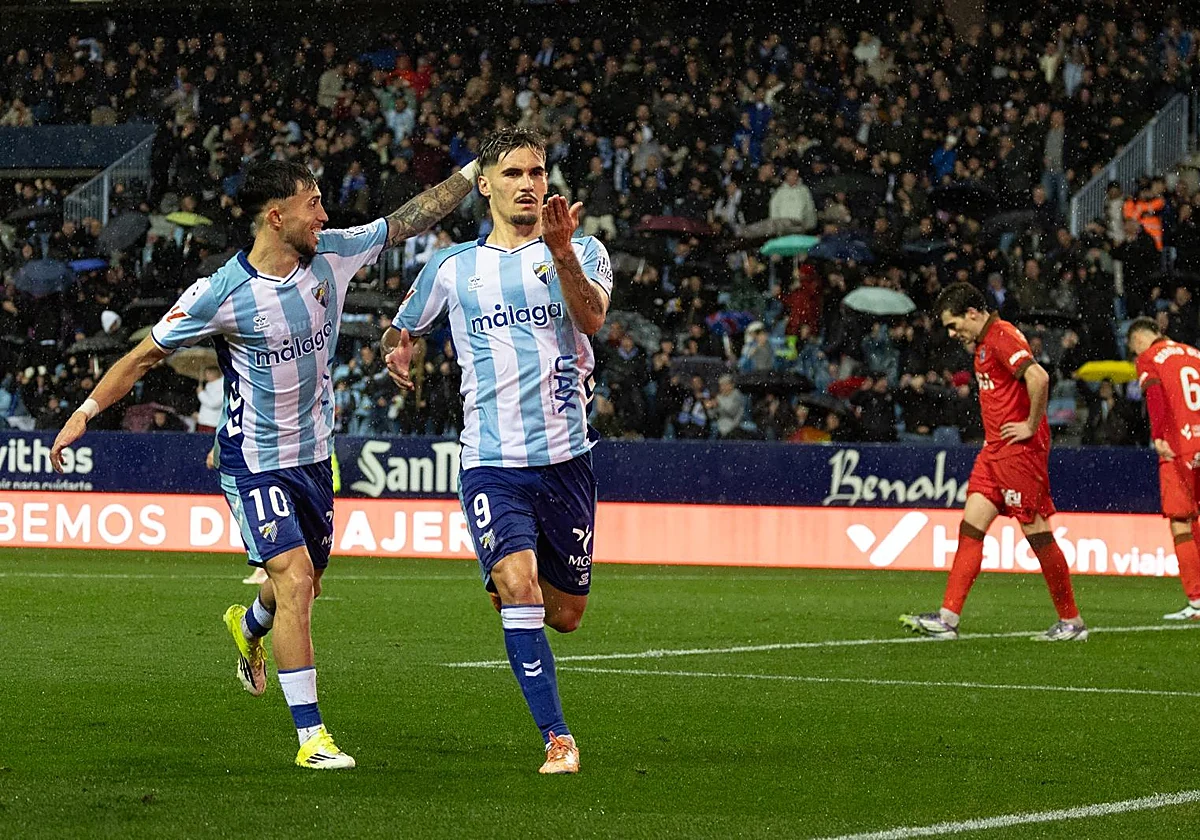 Chupete se mete de lleno en la pelea por el Pichichi de Segunda