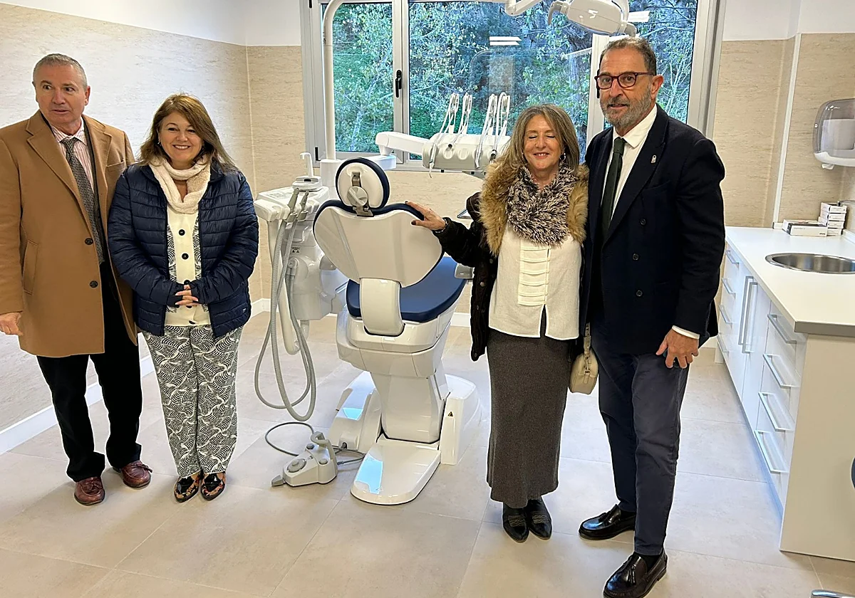 Seis centros de salud de la Axarquía renuevan su equipamiento bucodental