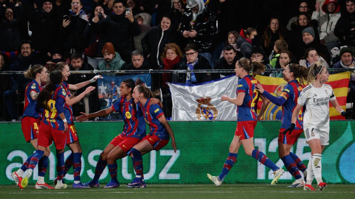 El Barça vuelve a coronarse en un Clásico más igualado que nunca