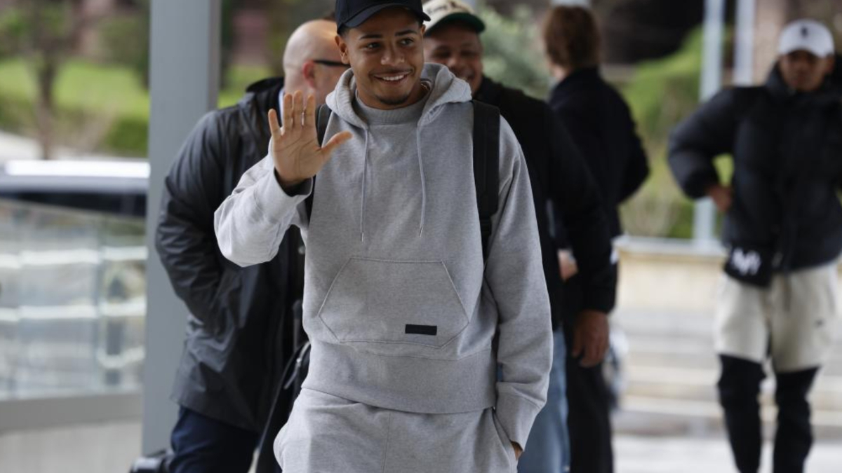 Wesley ya habla como jugador de la Real: "Estoy muy contento por la oportunidad, espero ayudar con goles y victorias"