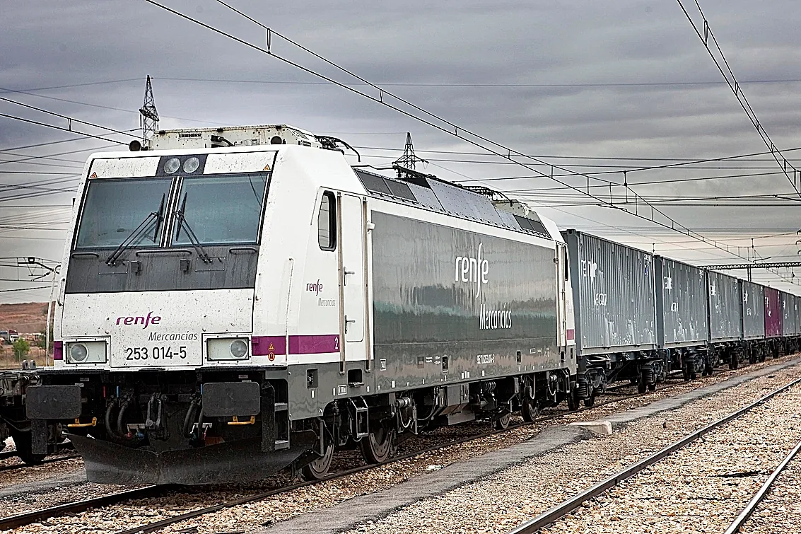 El caos ferroviario en Cataluña paraliza el tráfico internacional de mercancías