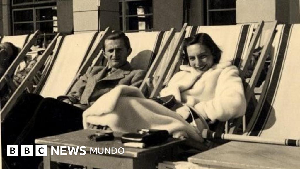 Lea Ypi: por qué decidí investigar la vida de mi abuela cuando una inquietante foto de ella se volvió viral