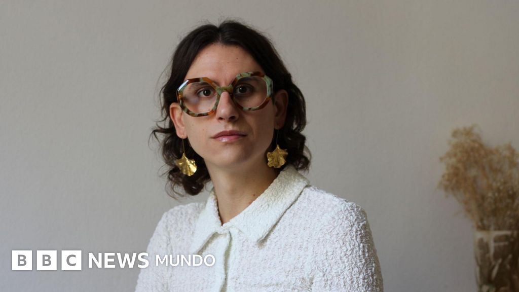 "Yo era un chico": qué entendí al escribir una carta a mi padre muerto y revelarle mi sexualidad