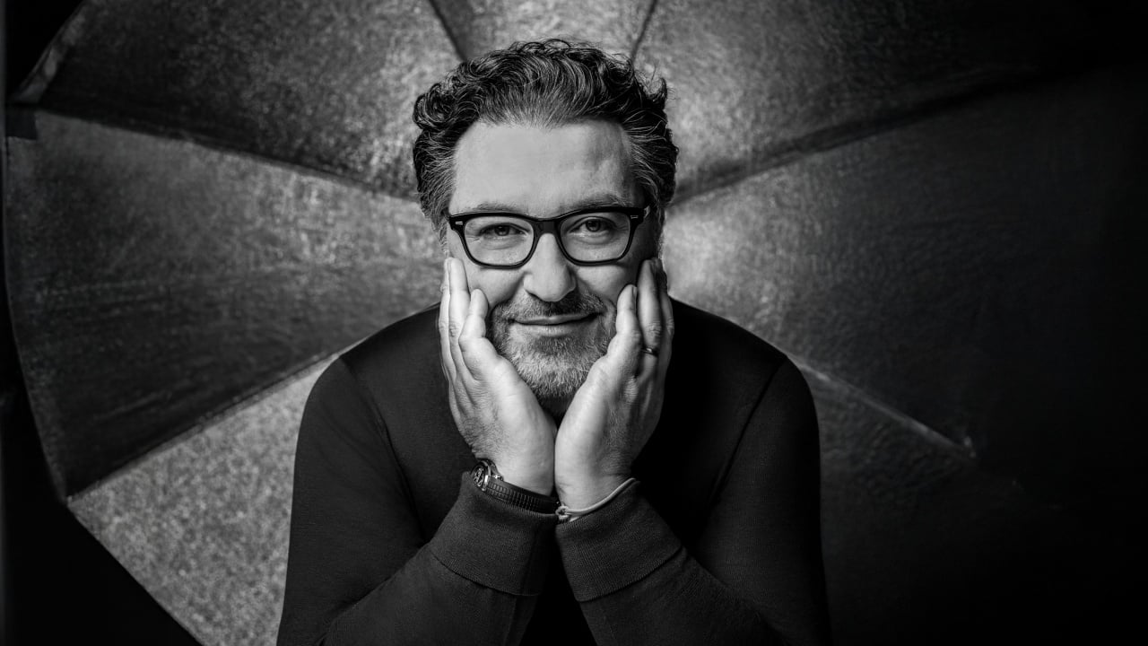 El Audi TT volverá con bigote a lo Chaplin, según su diseñador: "Cada coche tendrá su carácter, pero que se identifiquen como Audi"