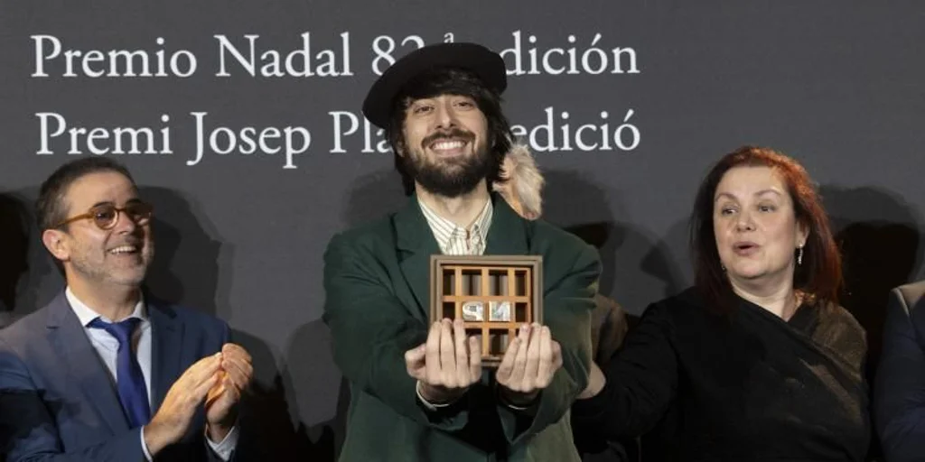 'La ciudad de las luces muertas', de David Uclés, un premio Nadal facilón