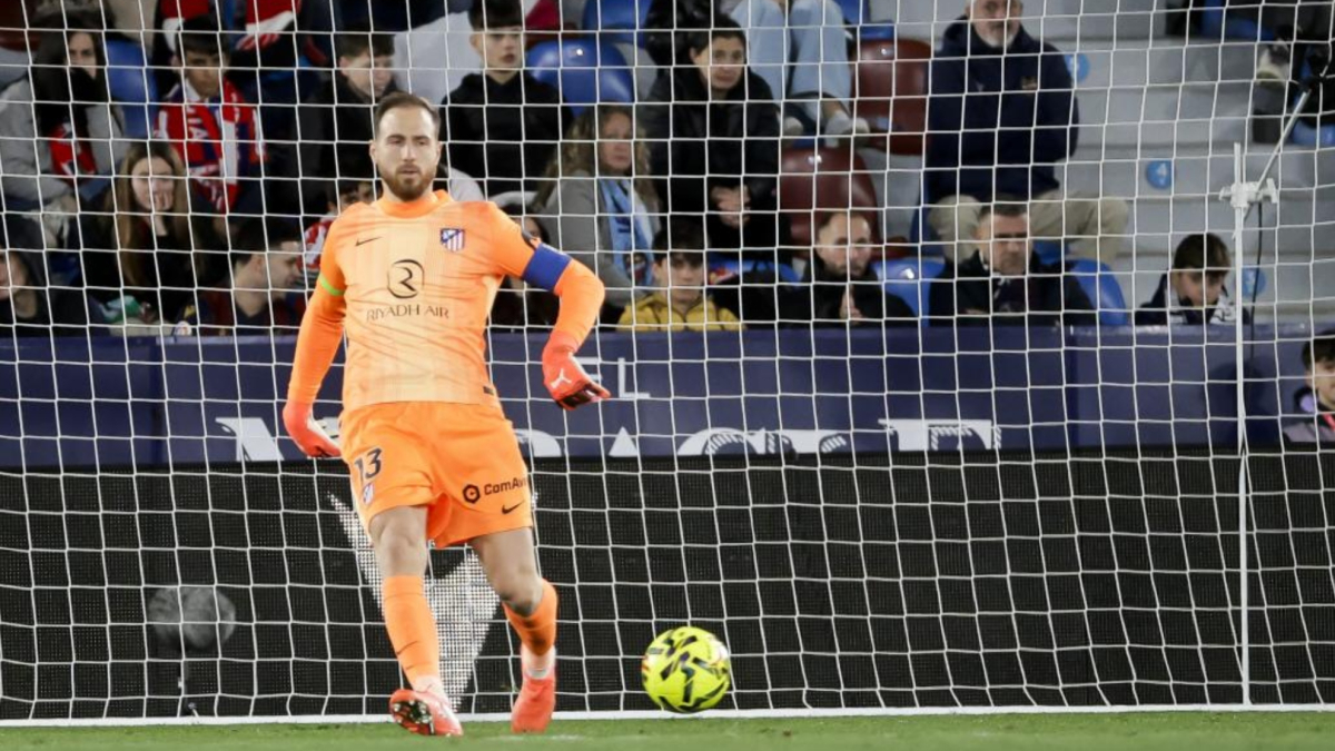 Oblak: "Tenemos una plantilla bastante corta para tantos partidos, se ha notado el cansancio"