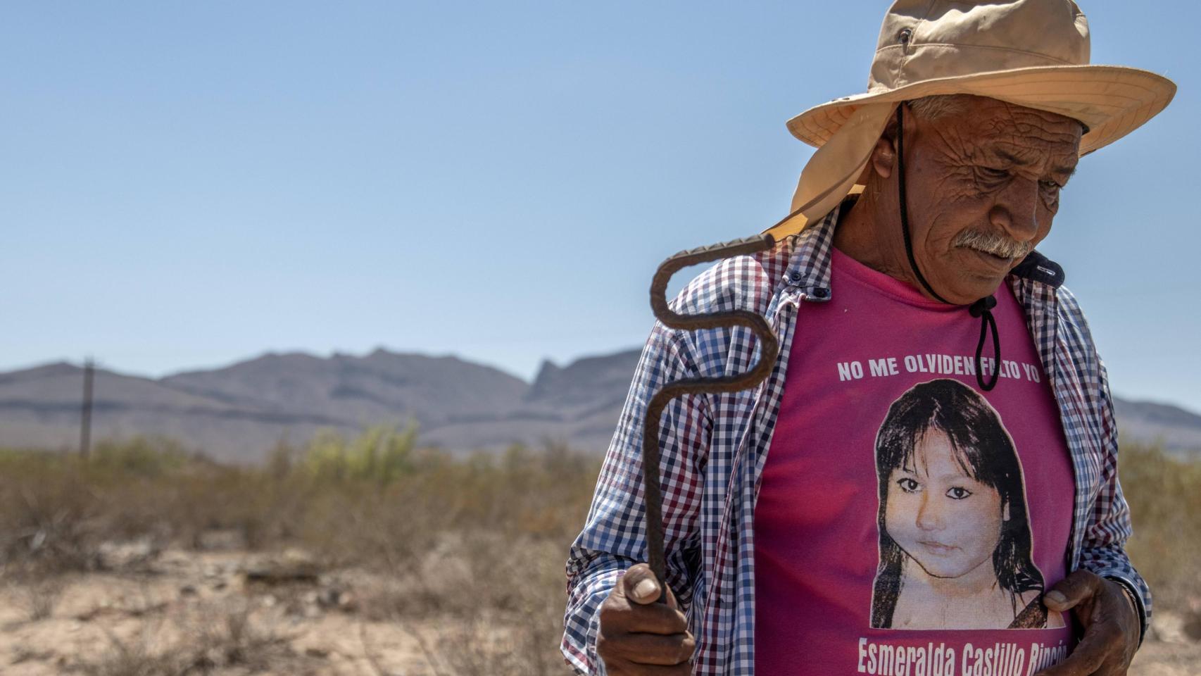 Viaje al 'cementerio de huesos' de Ciudad Juárez en busca de Esmeralda, desaparecida hace 16 años: "Vivimos amenazados"