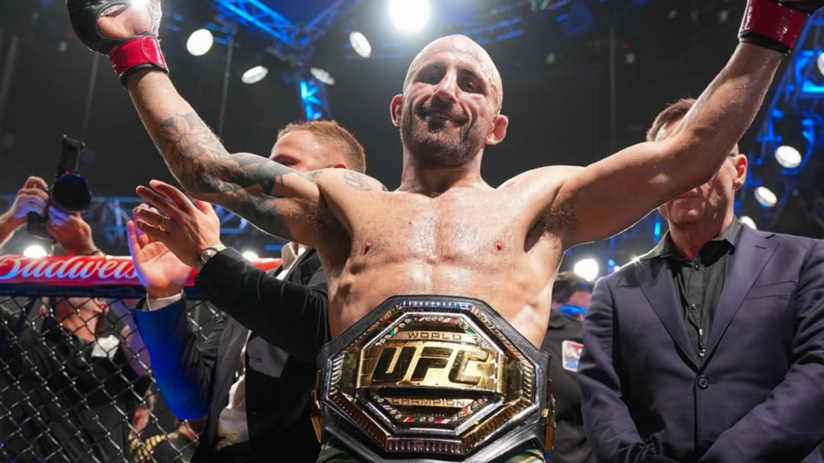 Volkanovski agranda su leyenda y retiene el cinturón ante Diego Lopes en el UFC 325