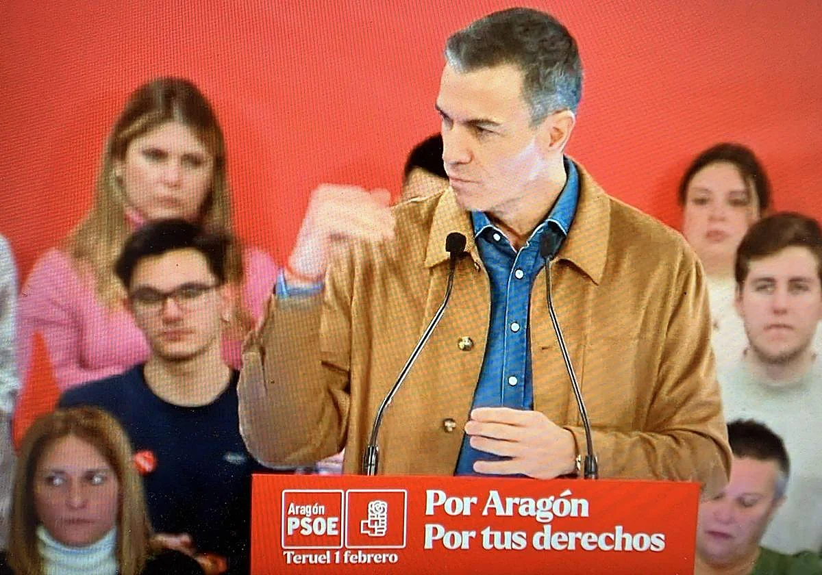 Sánchez promete en la campaña de Aragón que aprobará el alza de las pensiones «con o sin el PP»