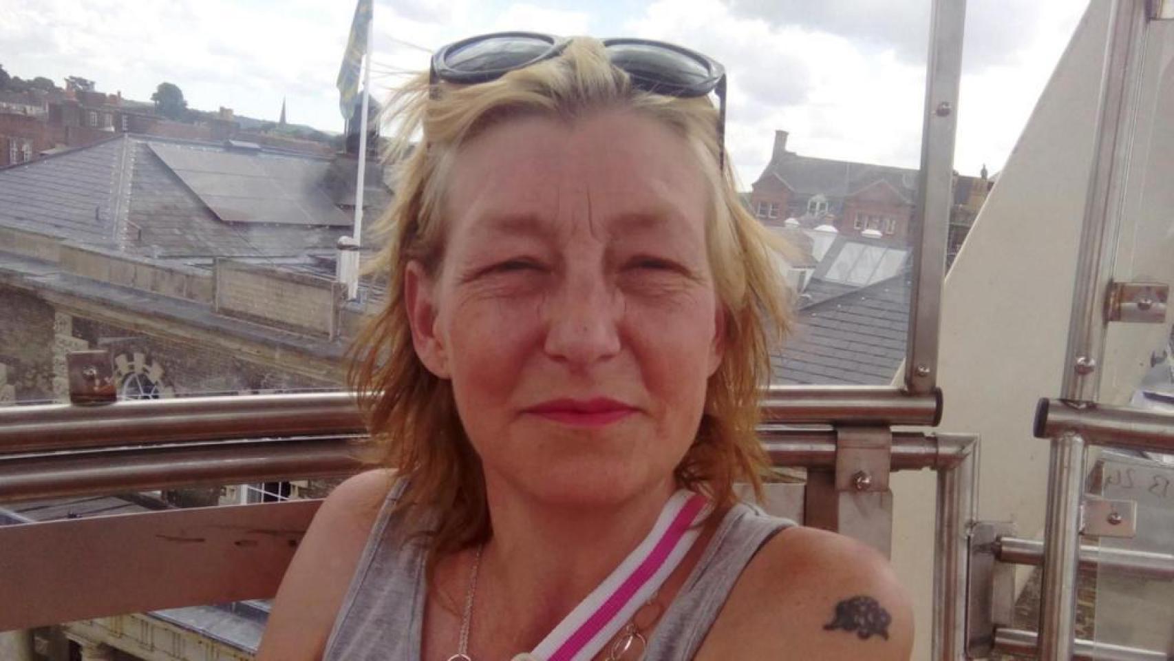 Putin, 'moralmente responsable' de la muerte de una británica que se roció el Novichok destinado a los Skripal por error