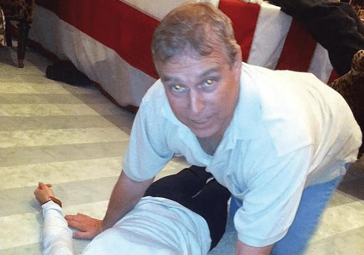 Epstein no da tregua al expríncipe