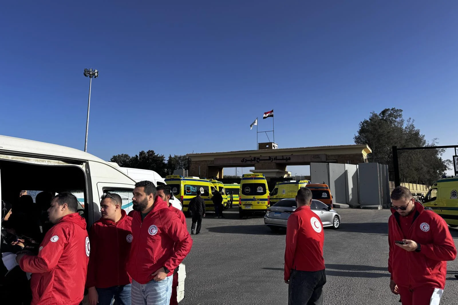 El paso de Rafah se abre a los gazatíes