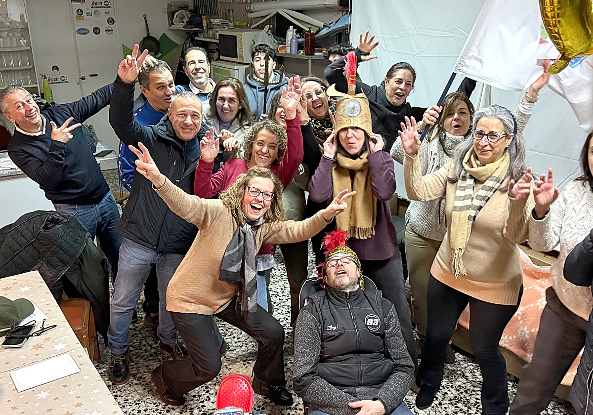 Un grupo de amigos caldeosos pregonarán el Carnaval de Antequera