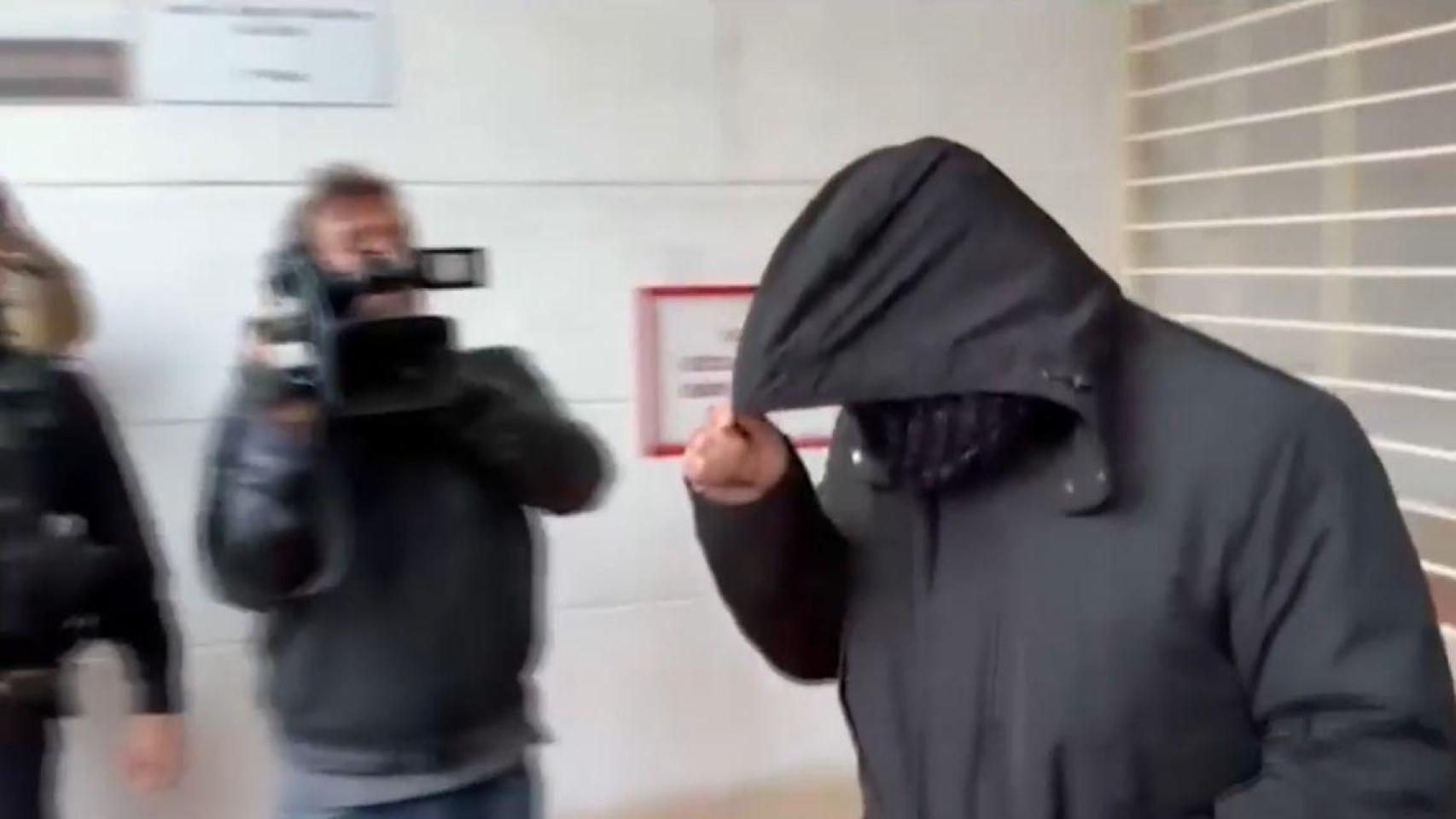 La jueza deja en libertad con cargos al anestesista que sedó a la niña de 6 años que murió tras un tratamiento dental