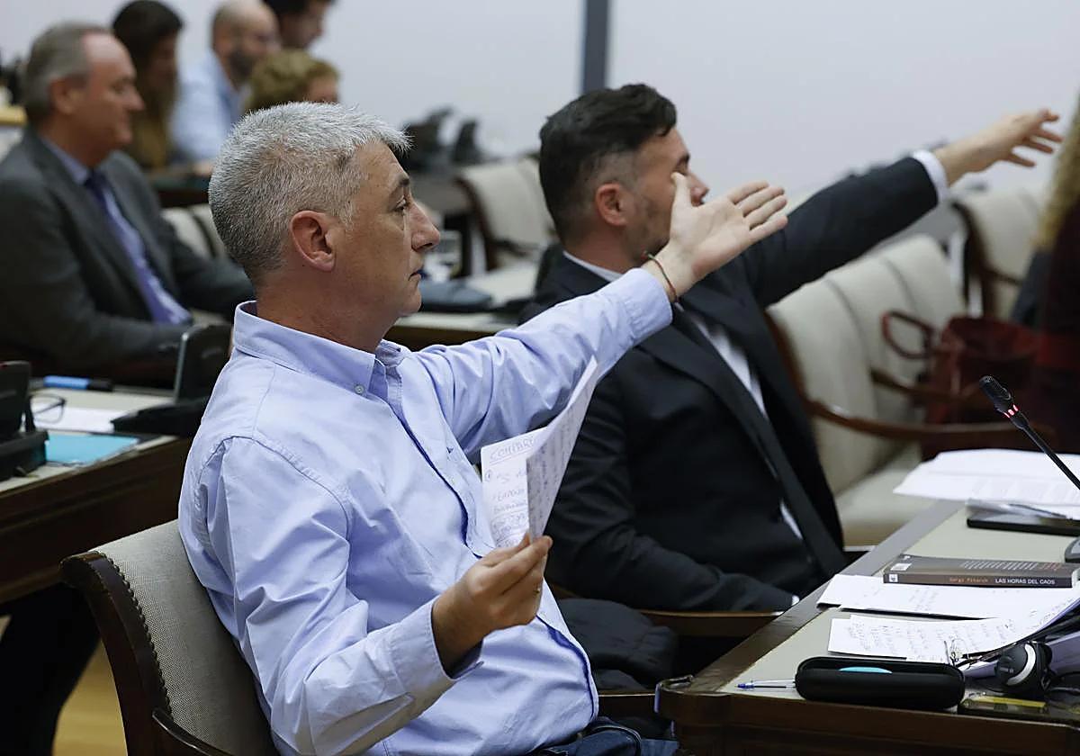 Feijóo tacha de insulto que EH Bildu le cuestione sobre los muertos de la dana