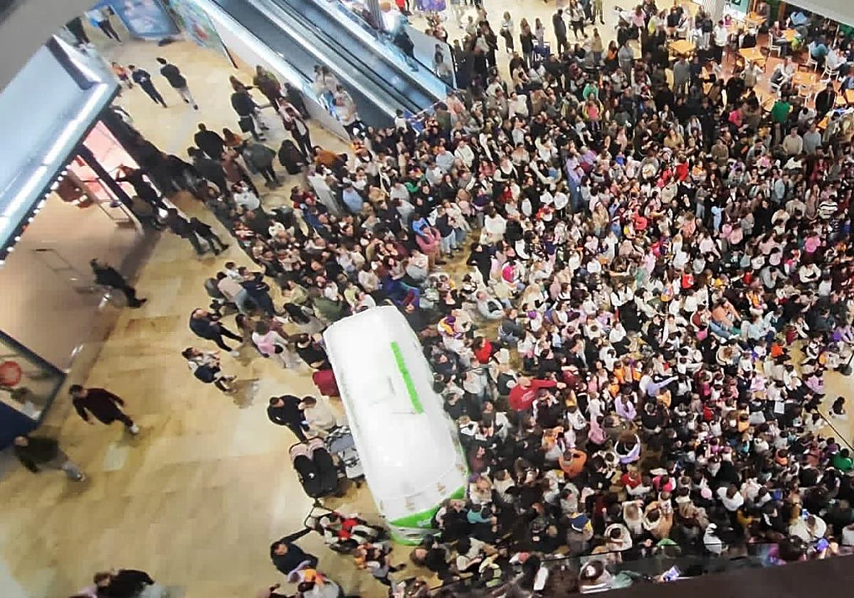 Malaga events: K-Pop phenomenon draws 3,000 fans to Rosaleda shopping centre