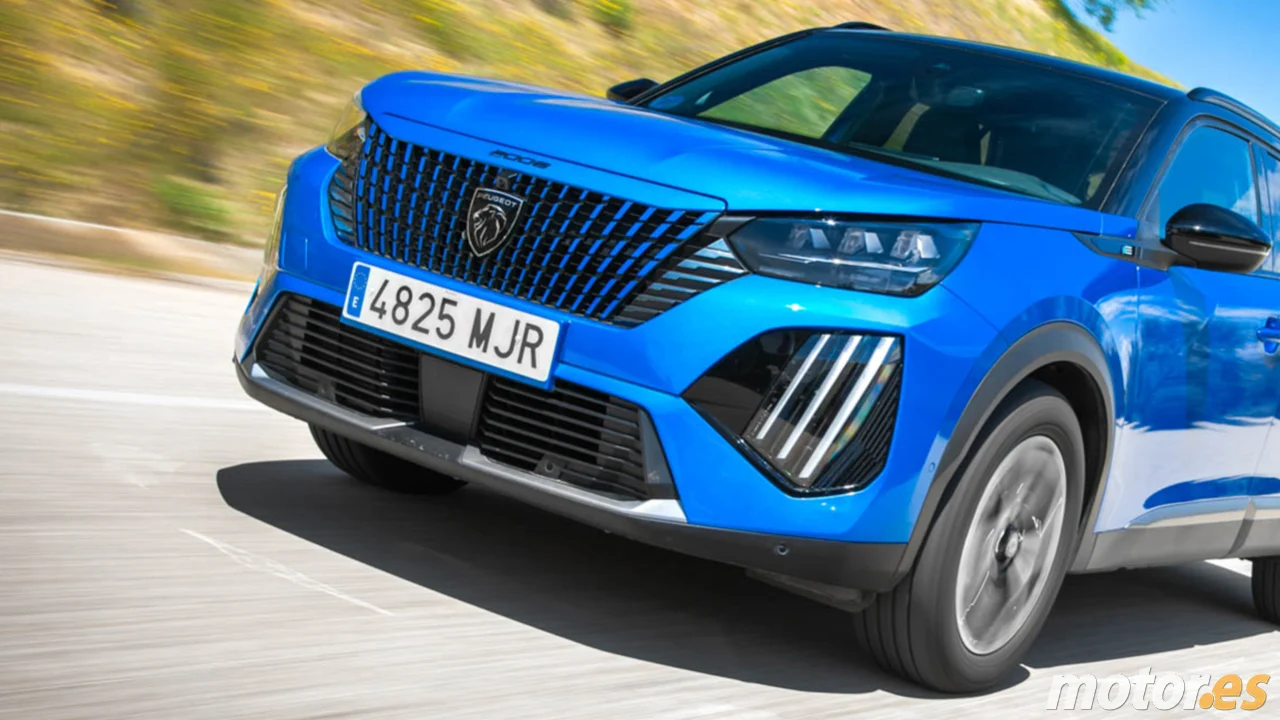 Los coches más vendidos en enero de 2026, Peugeot y SEAT aprovechan el tropiezo del Dacia Sandero