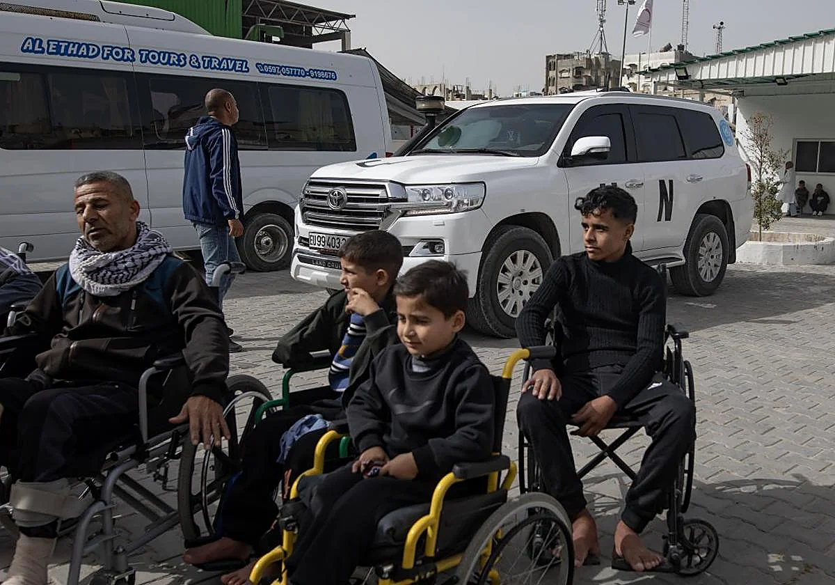 Israel abre Rafah de forma simbólica para evacuaciones y la entrada con cuentagotas de palestinos