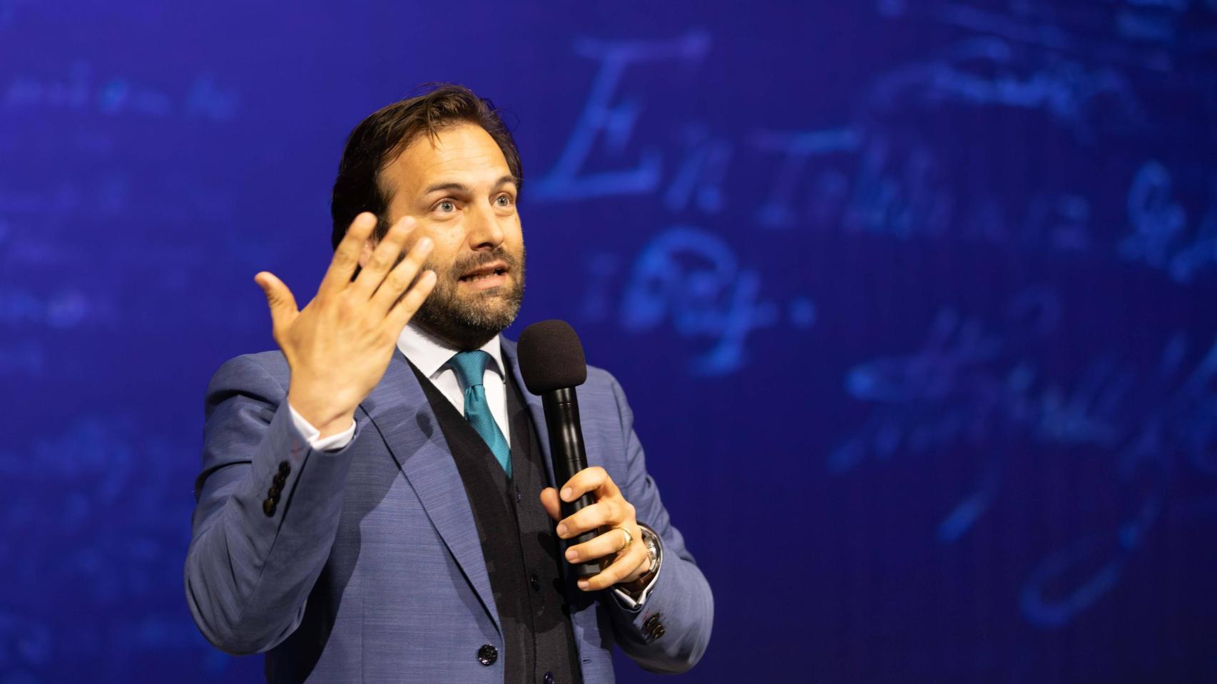 Puy du Fou se querella contra el que fue su hombre fuerte en España, Erwan de la Villéon, por "presuntas irregularidades"