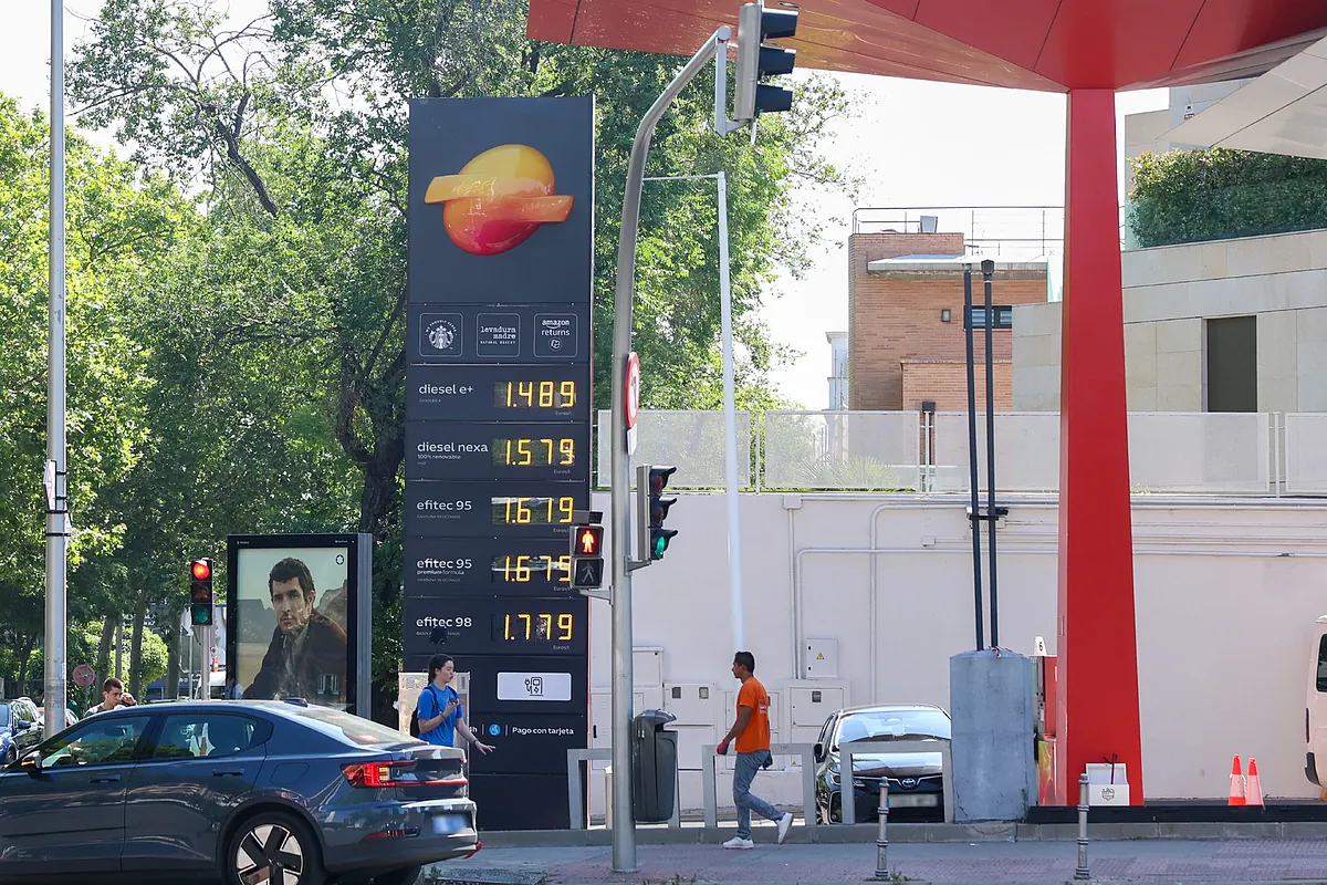 Competencia multa con 20,5 millones a varias empresas de Repsol por estrechar los márgenes de las low cost