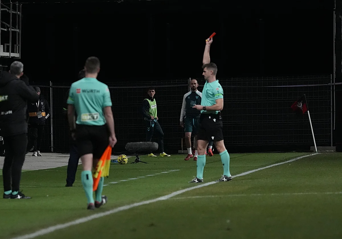 El historial de Moreno Aragón con el Málaga: 16 partidos, sólo seis victorias y muchas decisiones inexplicables