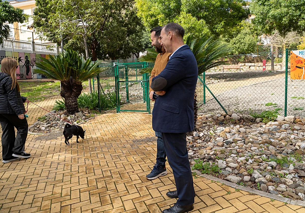 Benalmádena opens new 1,000-square-metre dog park in Medina Azahara