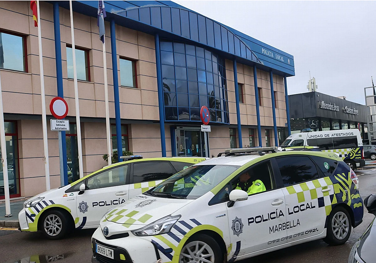 Marbella reforzará la seguridad con la incorporación de 30 policías y 11 bomberos