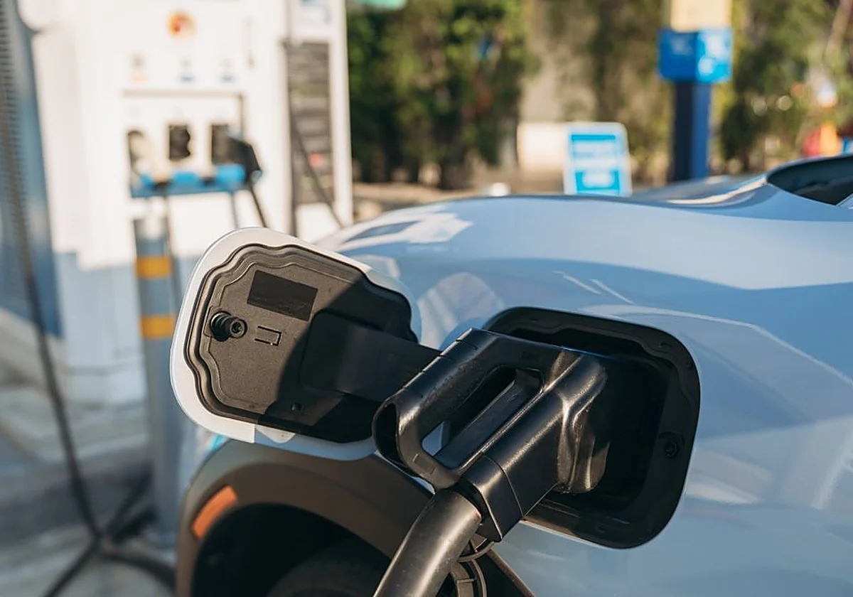 El coche enchufable avanza pero la industria pide ayudas más ágiles