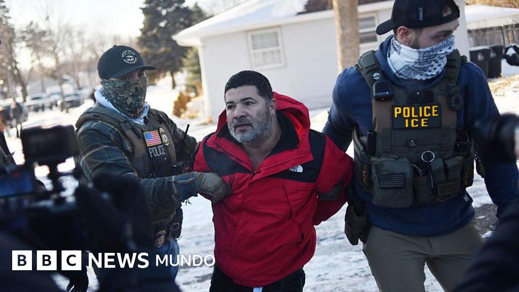 "Los agentes están cazando a los migrantes en Mineápolis cuando salen a tirar la basura"
