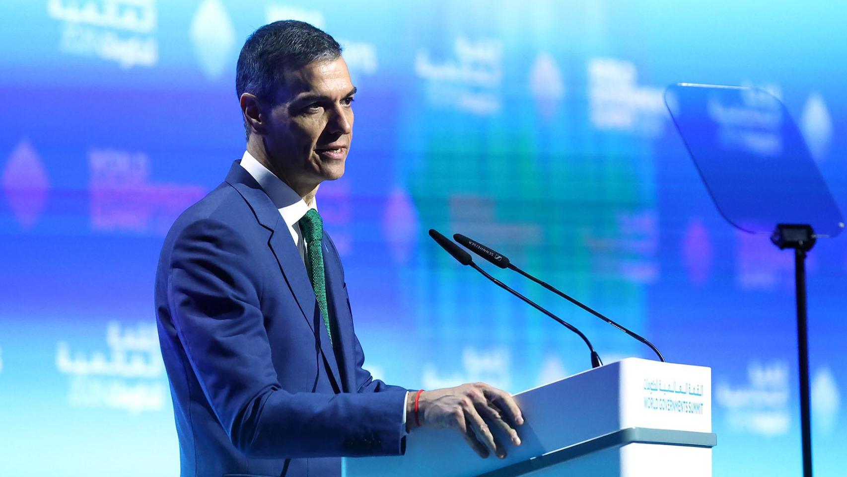 Sánchez acusa a Elon Musk de "desinformar" sobre su política migratoria y el dueño de X le llama "tirano y traidor a España"