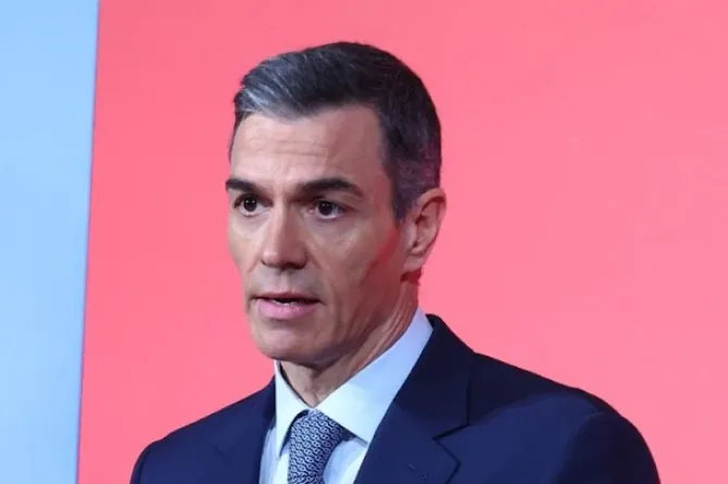 Sánchez clausura la jornada sobre 'Formación Profesional y Empresa'