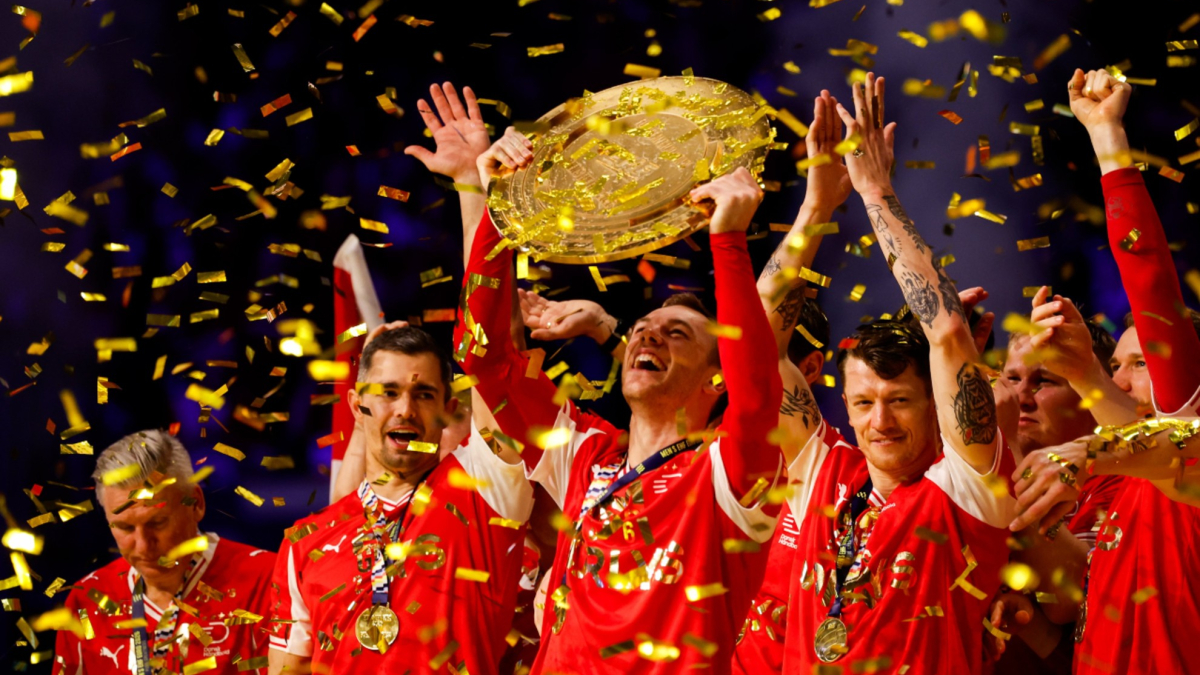 Dinamarca abruma: las claves de una triple corona para la historia