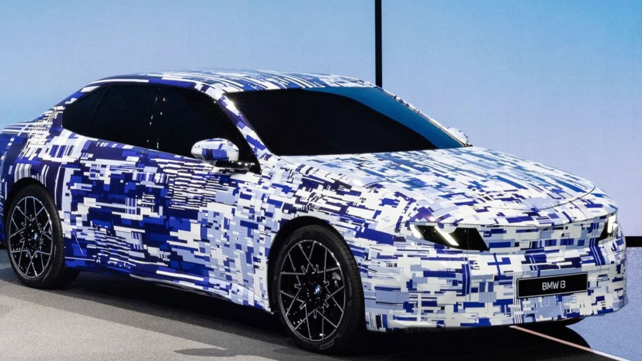 El nuevo BMW i3 se insinúa en el teaser más enigmático del año, y todo apunta a una presentación bomba en Nochebuena