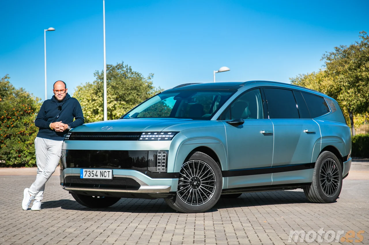 Probamos el mejor coche de Corea, un enorme SUV capaz de hacer frente a BMW, Mercedes o Audi por la mitad de precio
