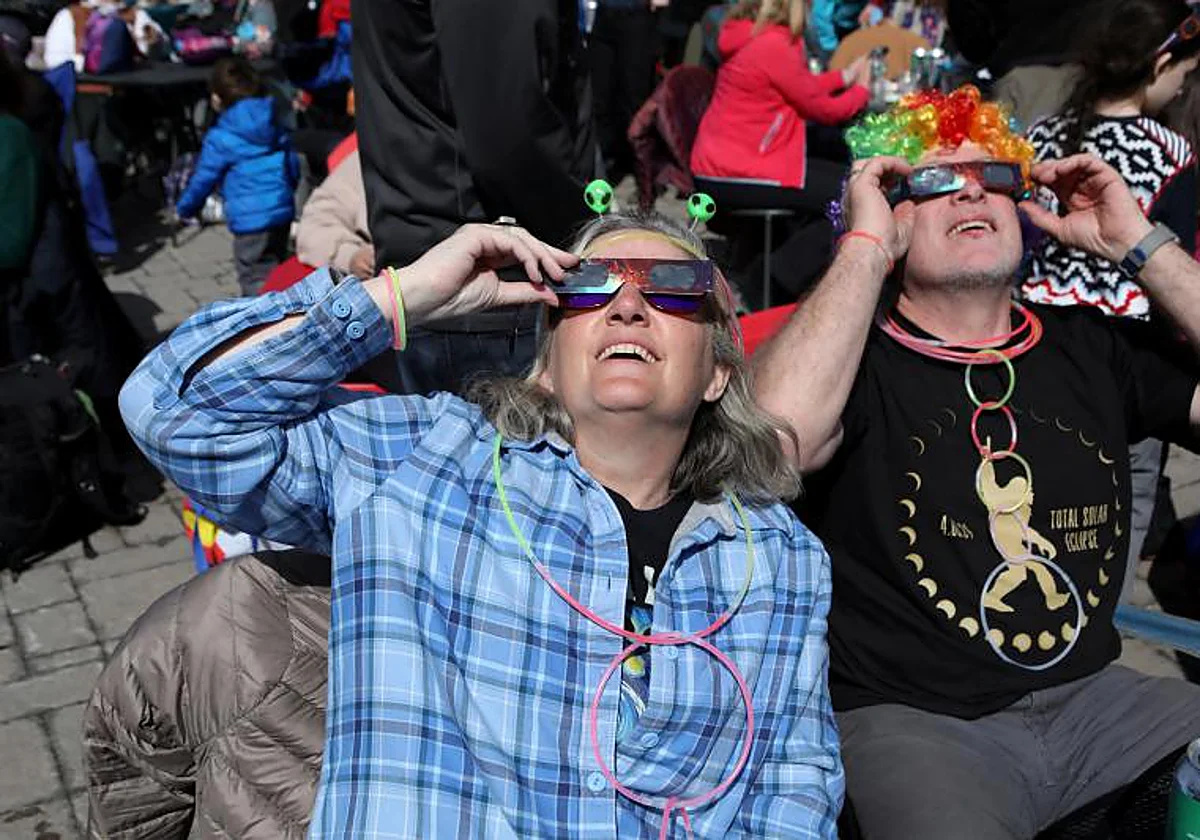 El Gobierno retrasa la información sobre los sitios preferentes para observar el eclipse del 12 de agosto