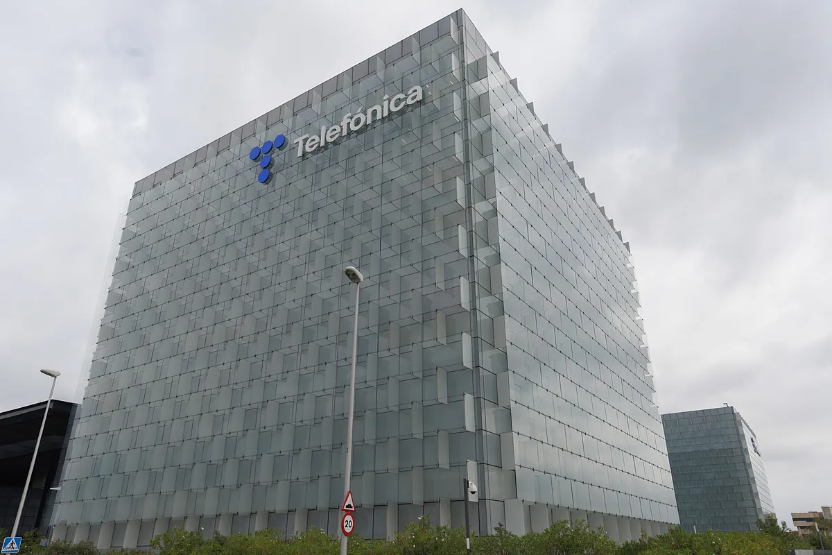 Telefónica acepta 4.772 salidas en los ERE de sus tres filiales principales